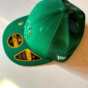 NEW YORK YANKEE FITTED HAT SIZE 7 1/4